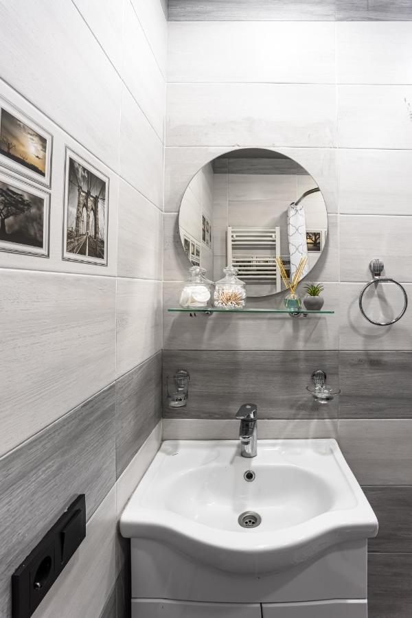Hotelise I Tonic Apartment Jereván Kültér fotó
